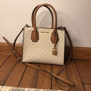 Beautiful mini Michael Kors bag